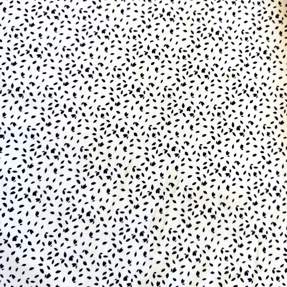 Adrianna Papell Stretchy Slinky Ivory/White & Black Plus Blouse Top Half Sleeve - Picture 7 of 7